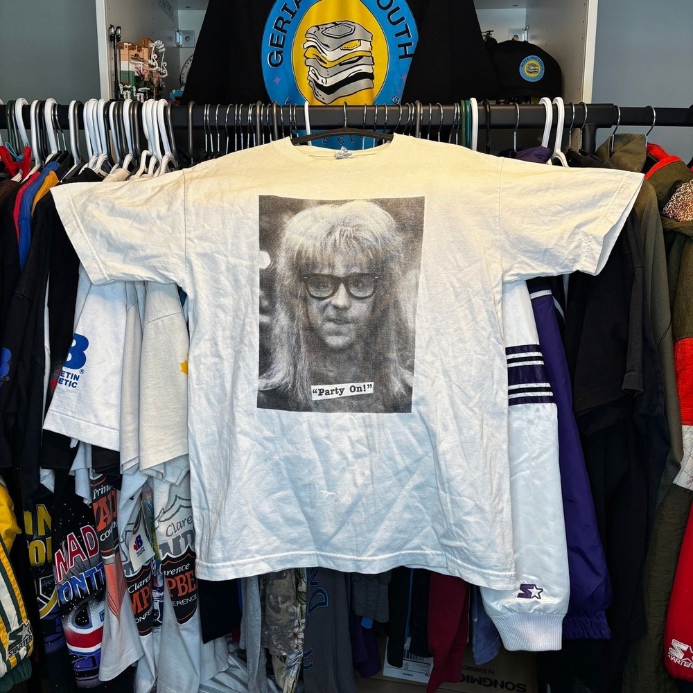 Wayne's World Party On Graphic T Shirt Movie Comedy Tee Medium